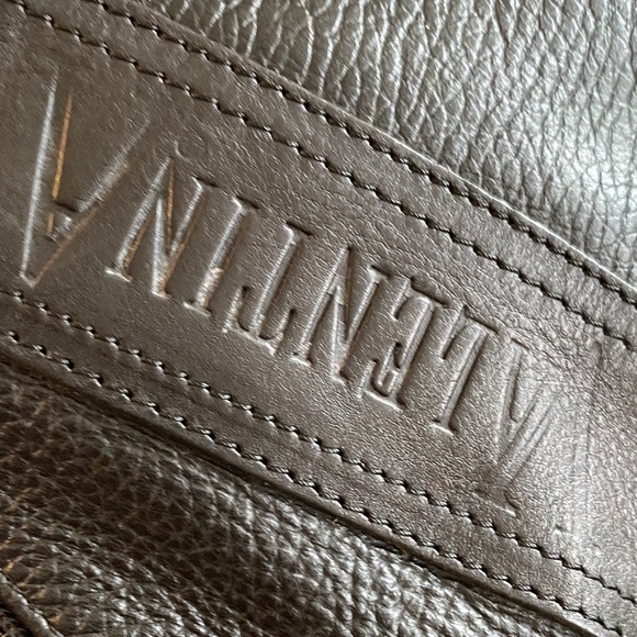 Valentina Black genuine Leather Shoulder Bag with Gold Details - Picture 6 of 16